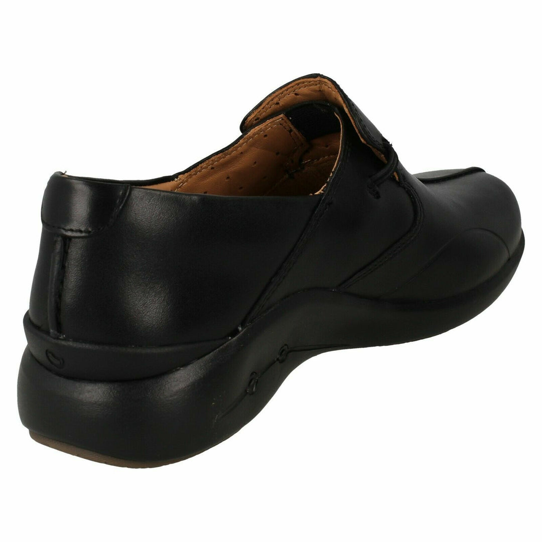 Clarks Un Loop 2 WIDE E FIT Black Leather Comfort  Nurses Care Worker Slip On Shoes